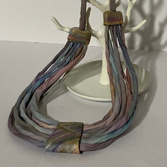 Handmade 1990’s Artisan Silk Necklace - Length = 18” - Picture 6 of 7